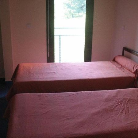Home Du Buisson Hotel Des Familles Isle Екстер'єр фото