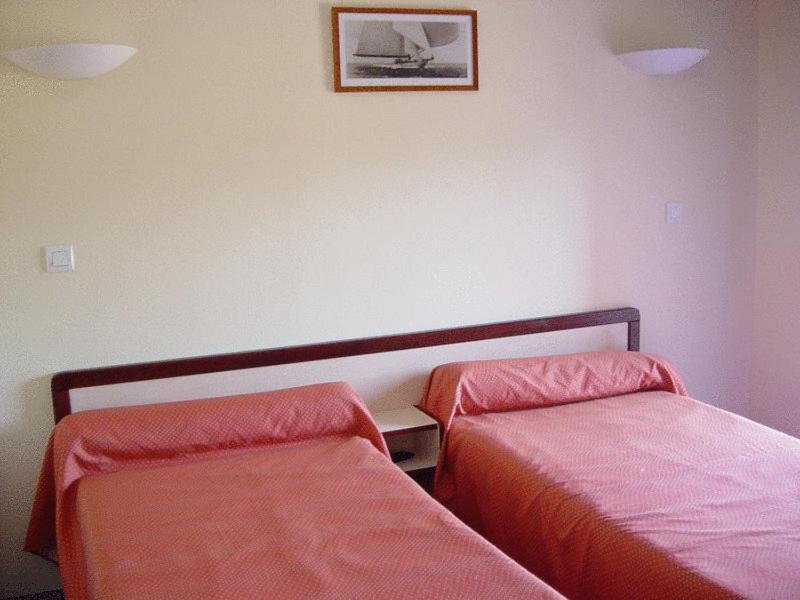 Home Du Buisson Hotel Des Familles Isle Екстер'єр фото